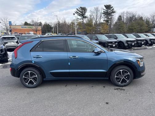 2026 Kia Niro SX