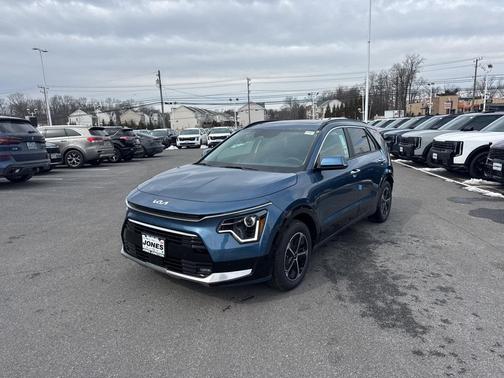 2026 Kia Niro SX