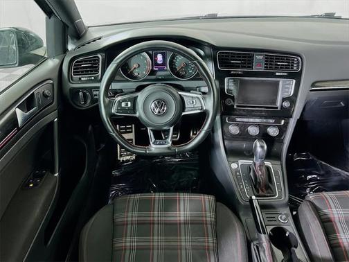 2017 Volkswagen Golf GTI 2.0T S 4-Door