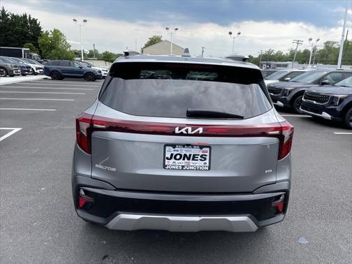 2025 Kia Seltos EX