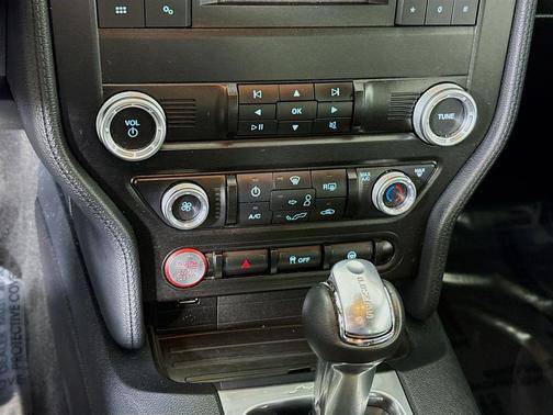 2021 Ford Mustang EcoBoost