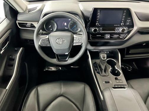 2020 Toyota Highlander Hybrid XLE