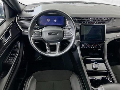 2022 Jeep Grand Cherokee L Altitude