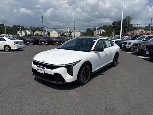 2025 Kia K4 GT-Line