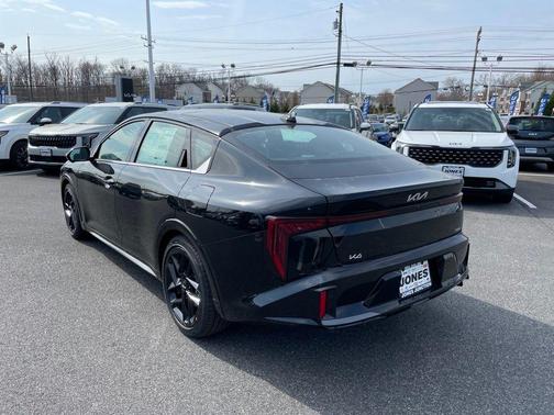 Aurora Black Pearl 2026 Kia K4 GT-Line Turbo
