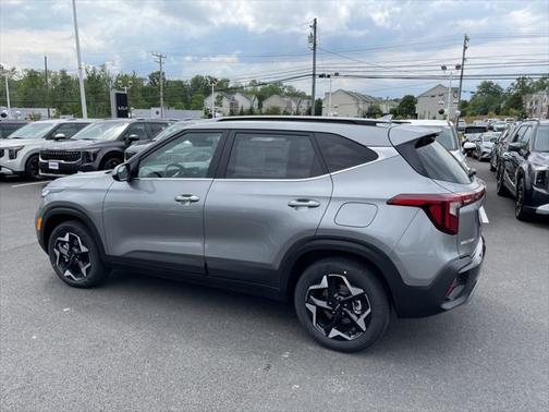 2025 Kia Seltos EX