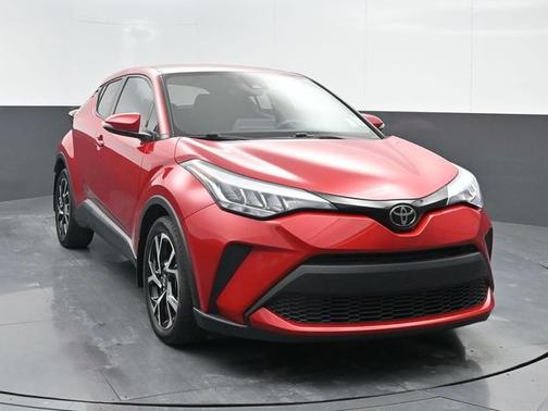 2022 Toyota C-HR XLE