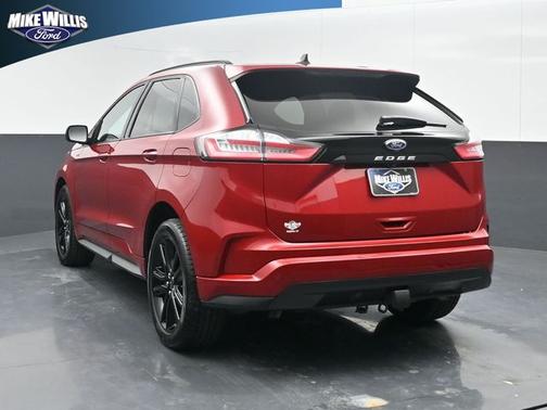 2022 Ford Edge 