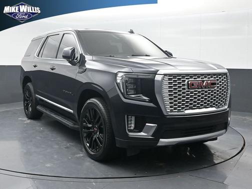 Black 2023 GMC Yukon DENALI