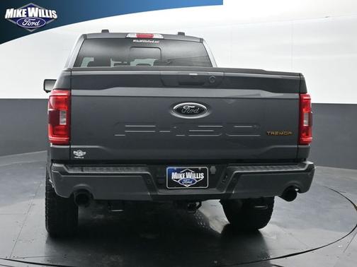 CARBONIZED GRAY METALLIC 2023 Ford F-150