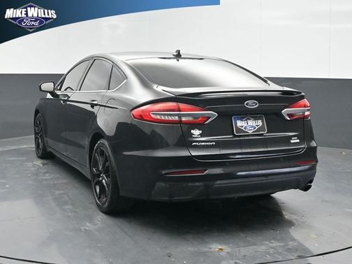 AGATE BLACK 2019 Ford Fusion SE