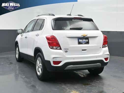 White 2020 Chevrolet Trax LT
