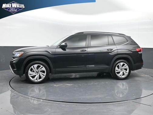 Deep Black Pearl Effect 2023 Volkswagen Atlas 3.6 SE W/ TECHNOLOGY