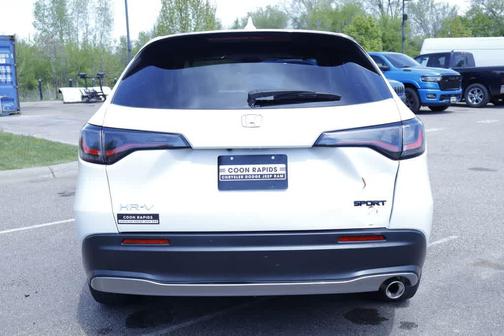 Platinum White Pearl 2024 Honda HR-V AWD Sport