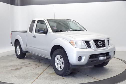 Brilliant Silver 2013 Nissan Frontier SV-I4