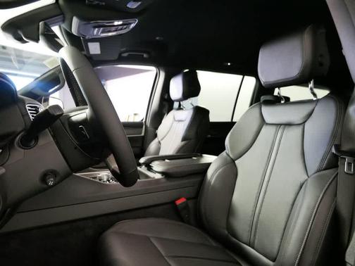 2023 Jeep Wagoneer Series III 4x4