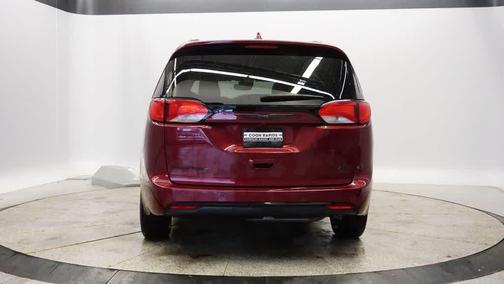 2020 Chrysler Pacifica L