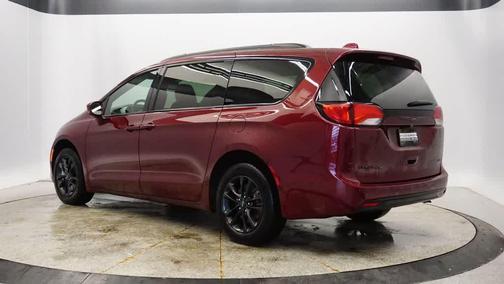 2020 Chrysler Pacifica L