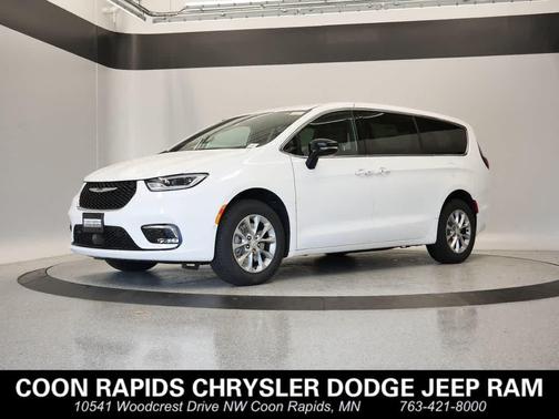 2026 Chrysler Pacifica L