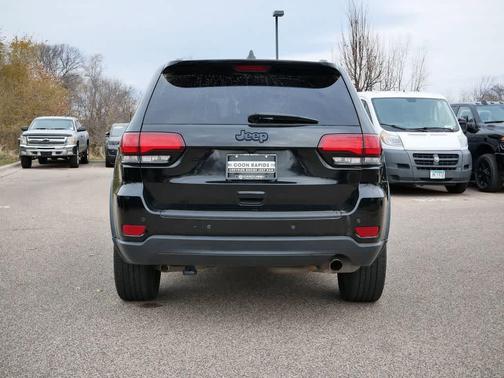 2019 Jeep Grand Cherokee Upland