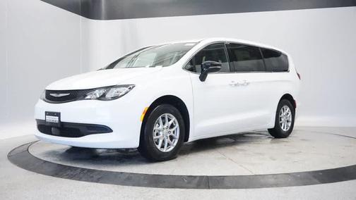 2026 Chrysler Voyager LX