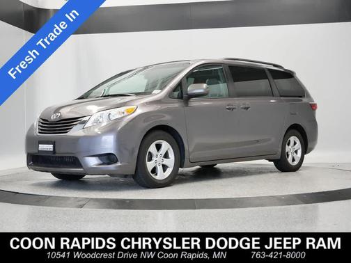 2016 Toyota Sienna LE