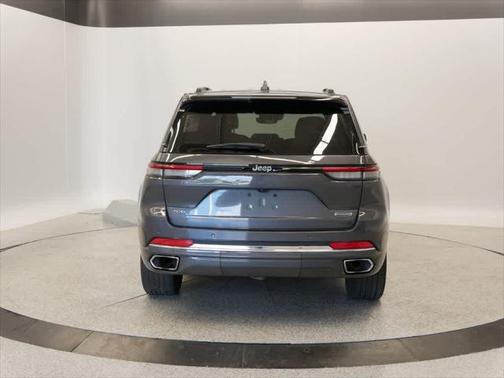 2022 Jeep Grand Cherokee 4xe Overland