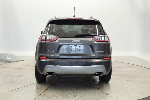 Granite Crystal Metallic Clearcoat 2021 Jeep Cherokee Limited
