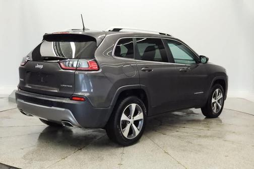 Granite Crystal Metallic Clearcoat 2021 Jeep Cherokee Limited