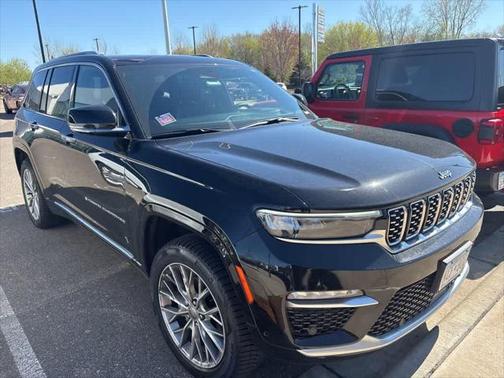 2023 Jeep Grand Cherokee Summit