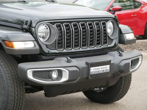 2025 Jeep Gladiator Sport S