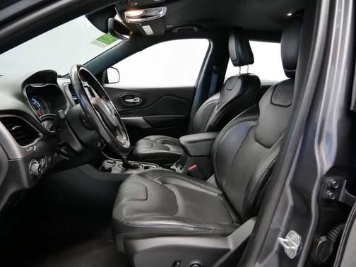 2020 Jeep Cherokee High Altitude