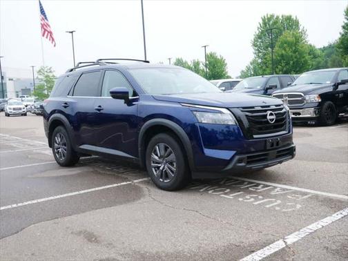 2024 Nissan Pathfinder SV 4WD