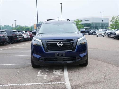 2024 Nissan Pathfinder SV 4WD