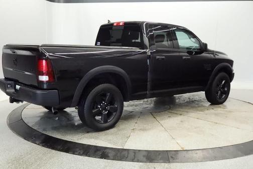Diamond Black Crystal Pearlcoat 2020 RAM 1500 Classic Warlock Quad Cab 4x4 6'4' Box