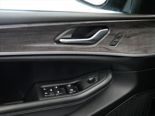 2023 Jeep Grand Cherokee Limited X