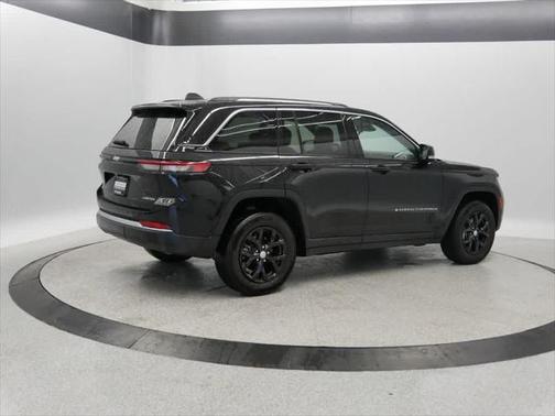 2023 Jeep Grand Cherokee Limited X