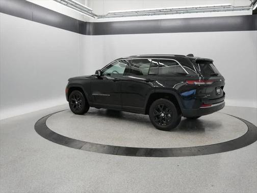 2023 Jeep Grand Cherokee Limited X