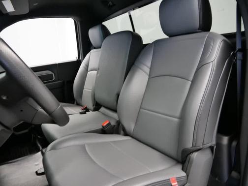 2024 RAM 3500 Tradesman Regular Cab 4x4 8' Box