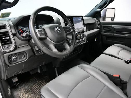 2024 RAM 3500 Tradesman Regular Cab 4x4 8' Box