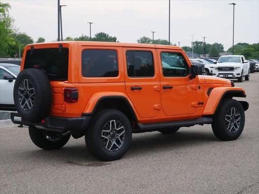 2025 Jeep Wrangler 4-Door Sahara 4x4