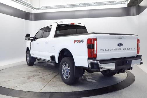 Star White Metallic Tri-Coat 2023 Ford F-350 Lariat