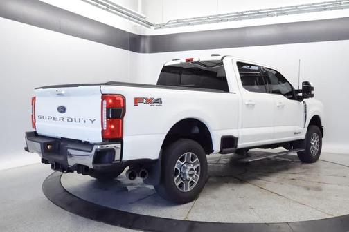 Star White Metallic Tri-Coat 2023 Ford F-350 Lariat