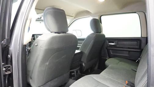 2019 RAM 2500 Tradesman Crew Cab 4x4 6'4' Box