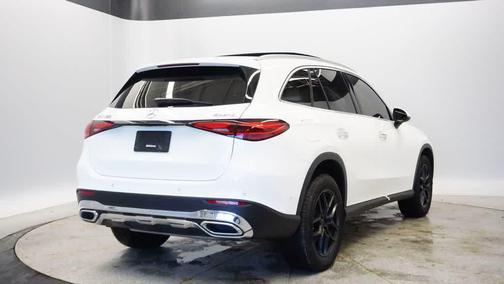 2025 Mercedes-Benz GLC 300 4MATIC