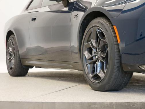 2025 Dodge Charger Daytona R/T