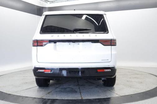 Bright White Clearcoat 2024 Jeep Wagoneer Series II 4x4
