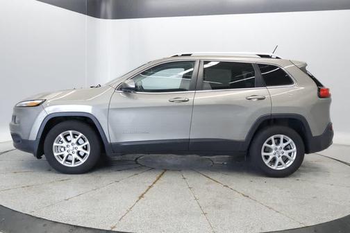 Light Brownstone Pearlcoat 2016 Jeep Cherokee Latitude