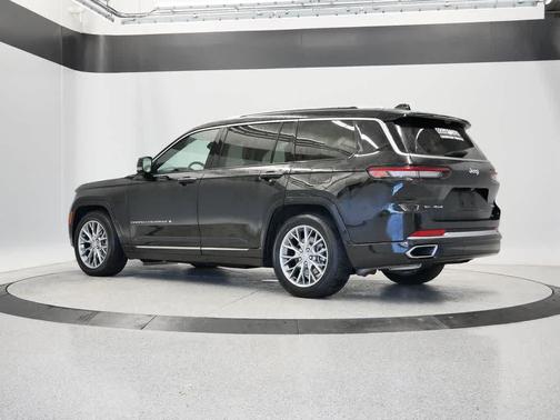 2022 Jeep Grand Cherokee L Summit