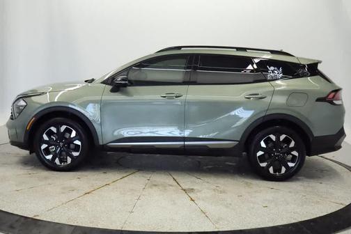 Jungle Green 2023 Kia Sportage X-Line